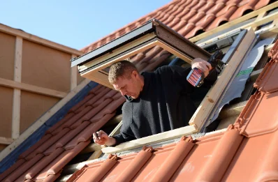 Pose de fenêtres de toit Velux à Us